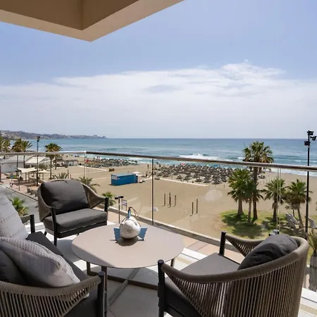 아파트 Sea Breeze Penthouse - Goletmalaga 푸엔히롤라