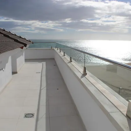아파트 Sea Breeze Penthouse - Goletmalaga