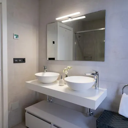 Apartment Sea Breeze Penthouse - Goletmalaga *