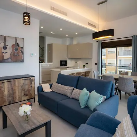 아파트 Sea Breeze Penthouse - Goletmalaga