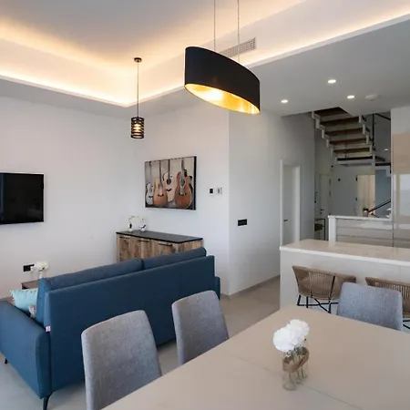 Sea Breeze Penthouse - Goletmalaga