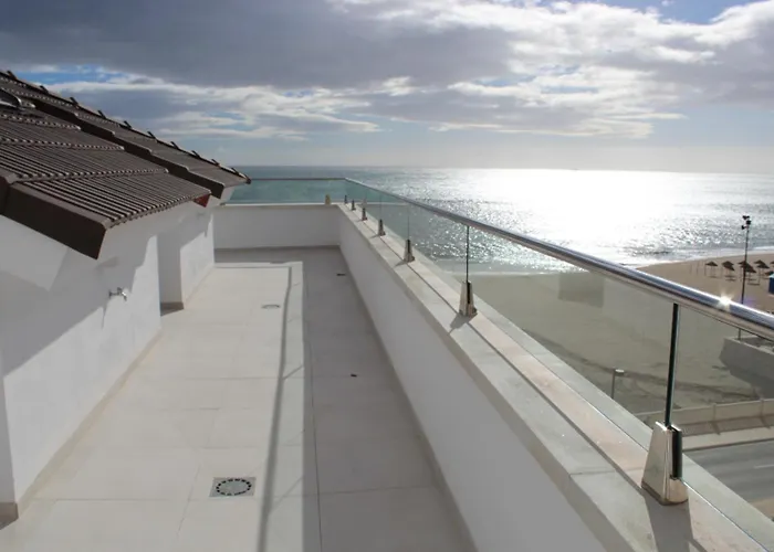 Apartment Sea Breeze Penthouse - Goletmalaga