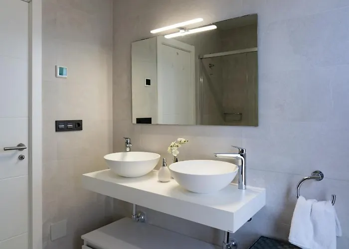 Sea Breeze Penthouse - Goletmalaga דירה