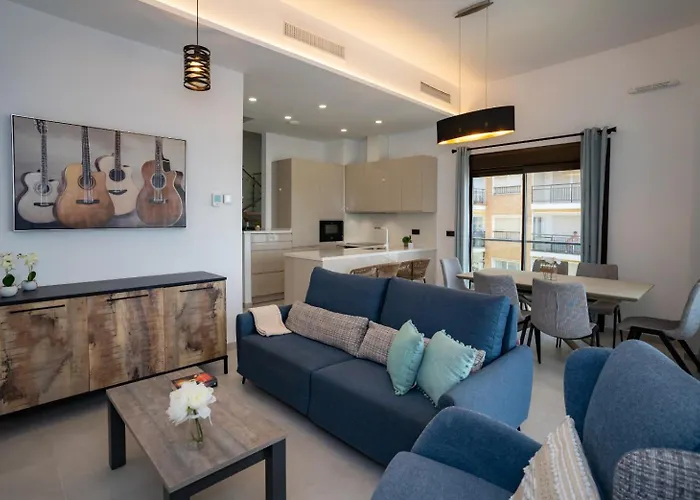 Апартаменты Sea Breeze Penthouse - Goletmalaga