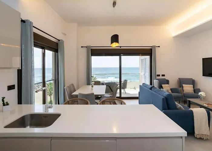 Апартаменты Sea Breeze Penthouse - Goletmalaga